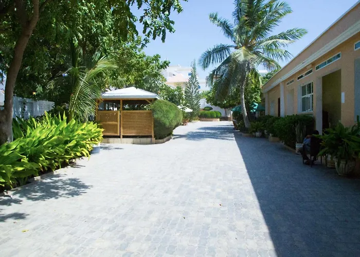 Green Paradise Hotel
